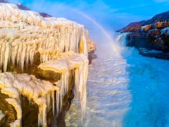 壶口冰瀑玉壶奇观上...