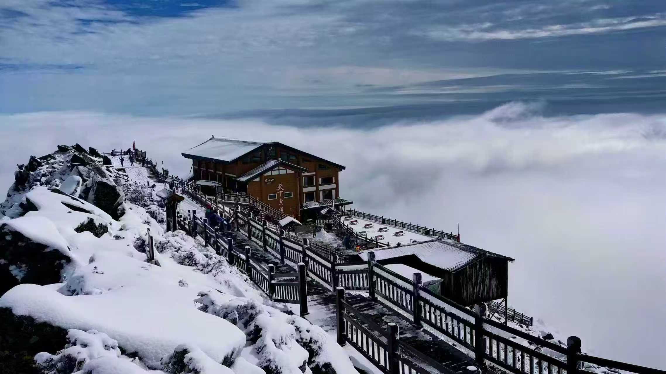 新质生产力与文...